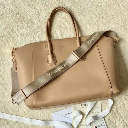 Cheap Givenchy Bag 2209SW0085 0131