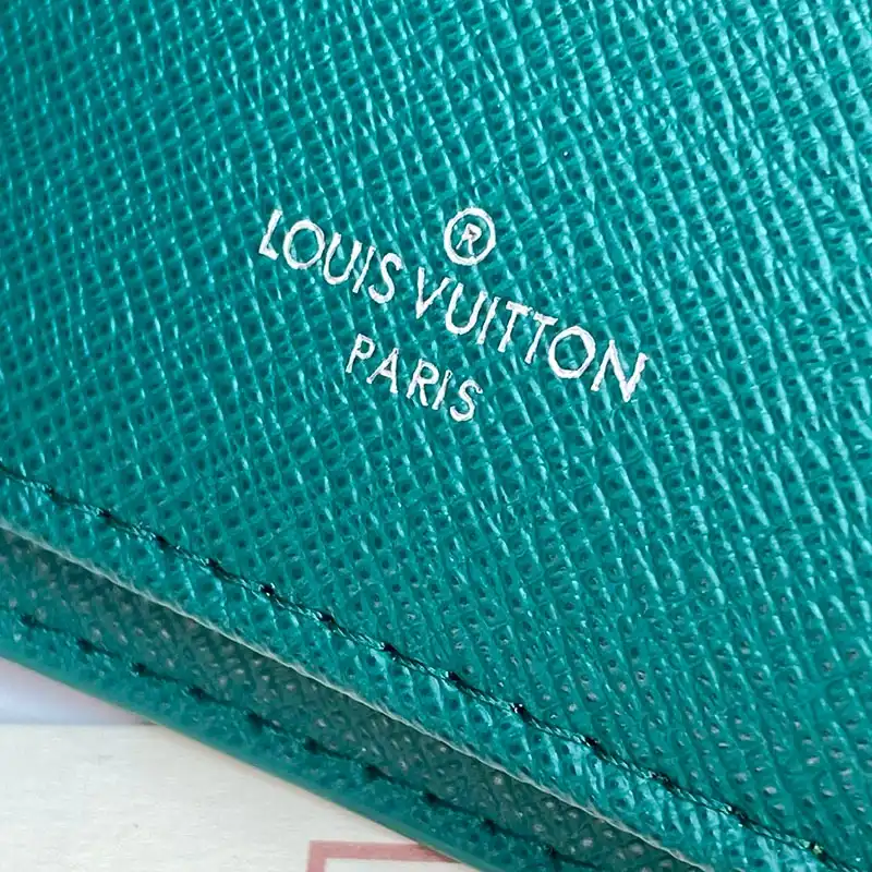 Affordable LV Bags 2411YA0070 0202